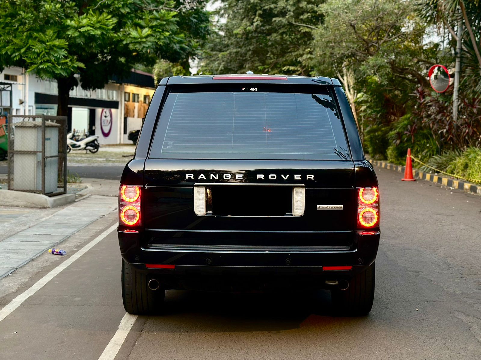 2011 Land Rover Range Rover Vogue 5.0 AUTOBIOGRAPHY AT 2011 Land Rover Range Rover Vogue 5.0 AUTOBIOGRAPHY AT