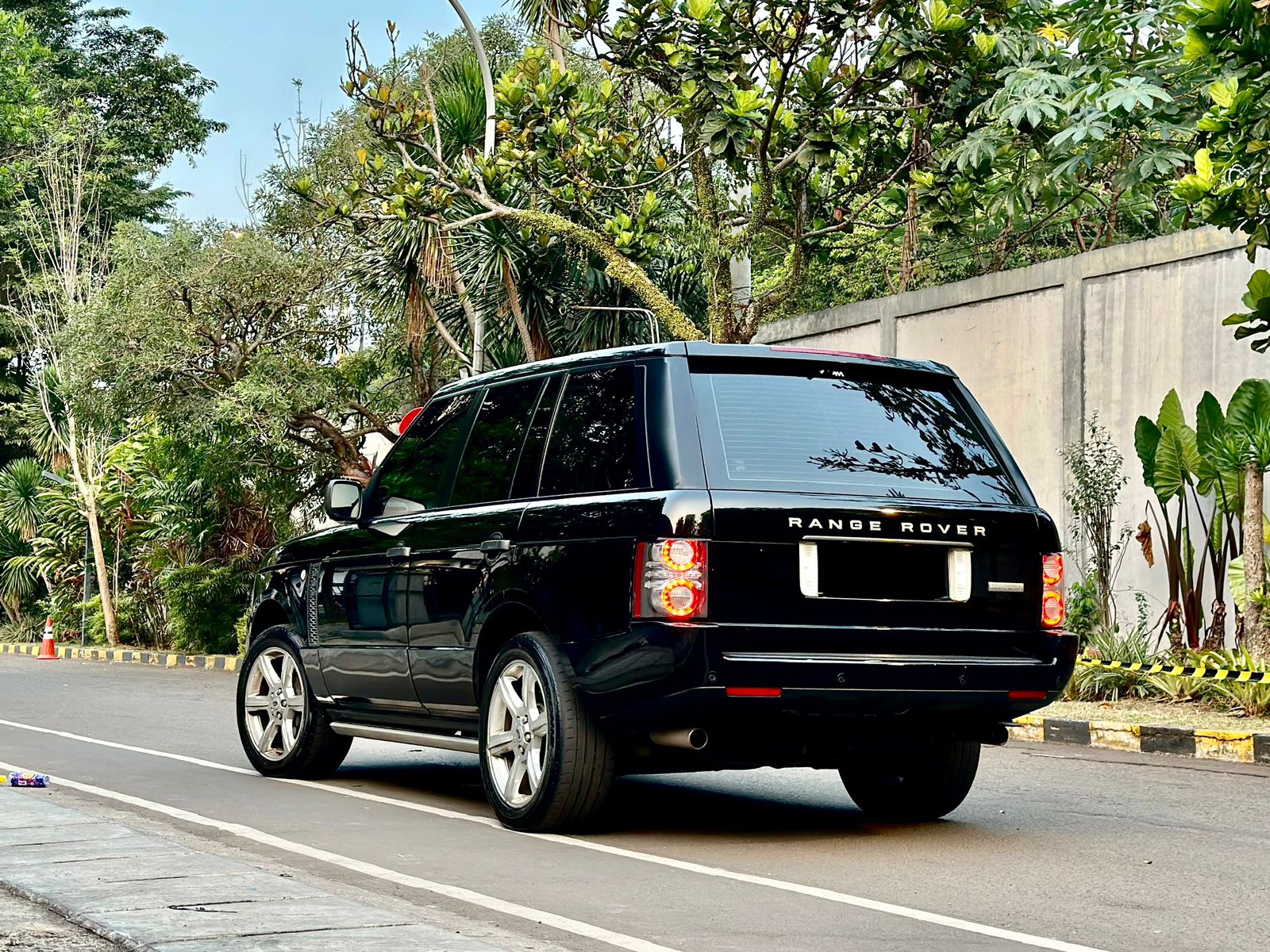 2011 Land Rover Range Rover Vogue 5.0 AUTOBIOGRAPHY AT 2011 Land Rover Range Rover Vogue 5.0 AUTOBIOGRAPHY AT