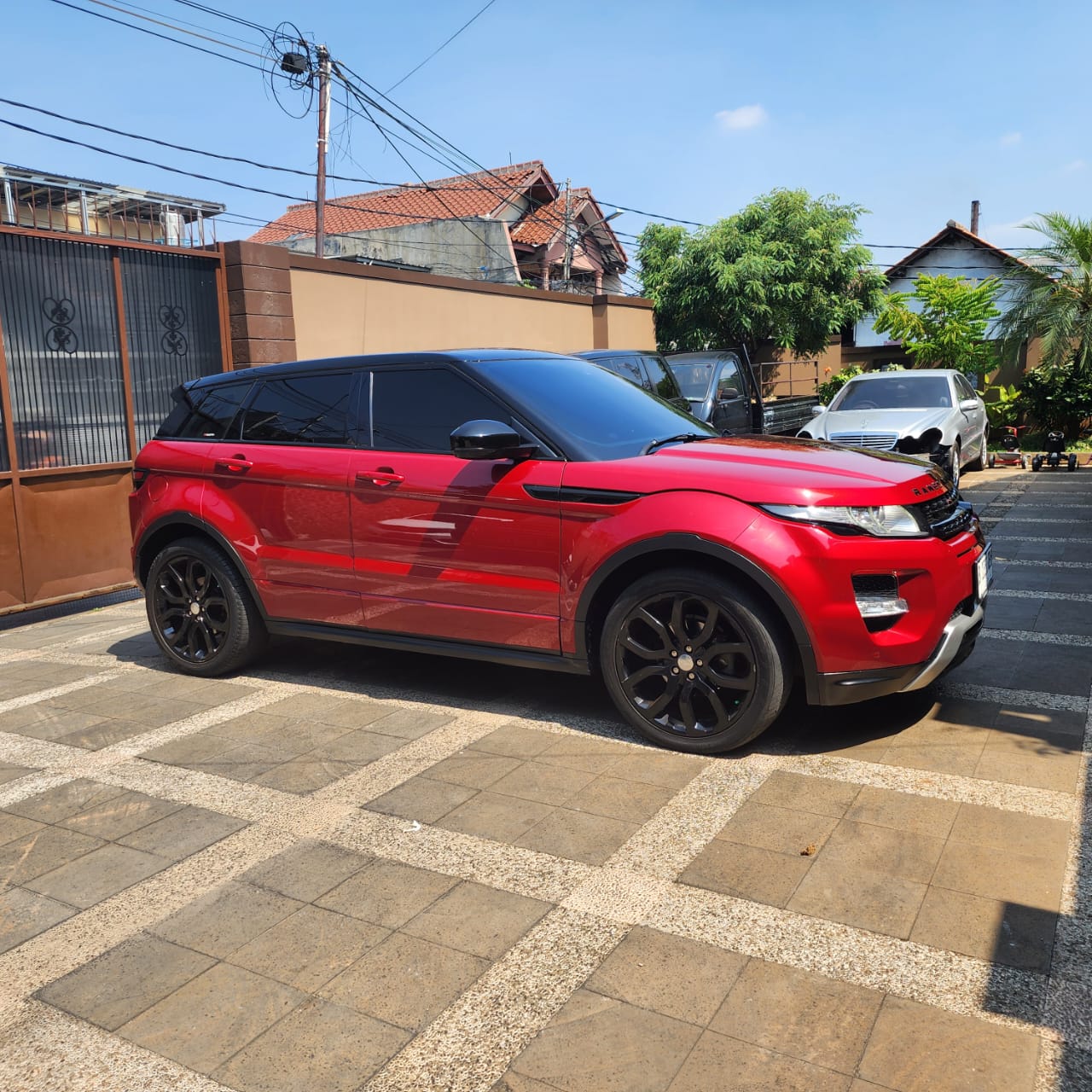 2015 Land Rover Range Rover Evoque EVOQUE 2.0 L Si 4 DYNAMIC 2015 Land Rover Range Rover Evoque EVOQUE 2.0 L Si 4 DYNAMIC