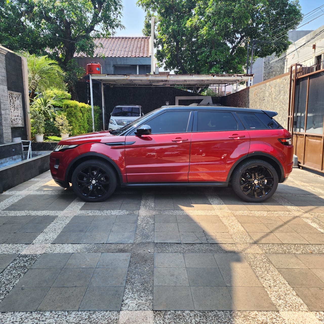 2015 Land Rover Range Rover Evoque EVOQUE 2.0 L Si 4 DYNAMIC 2015 Land Rover Range Rover Evoque EVOQUE 2.0 L Si 4 DYNAMIC