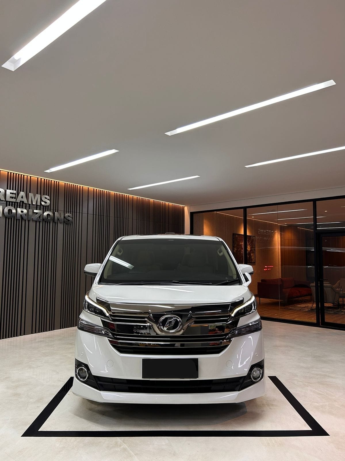 2015 Toyota Vellfire  X Bekas 2015 Toyota Vellfire  X Bekas