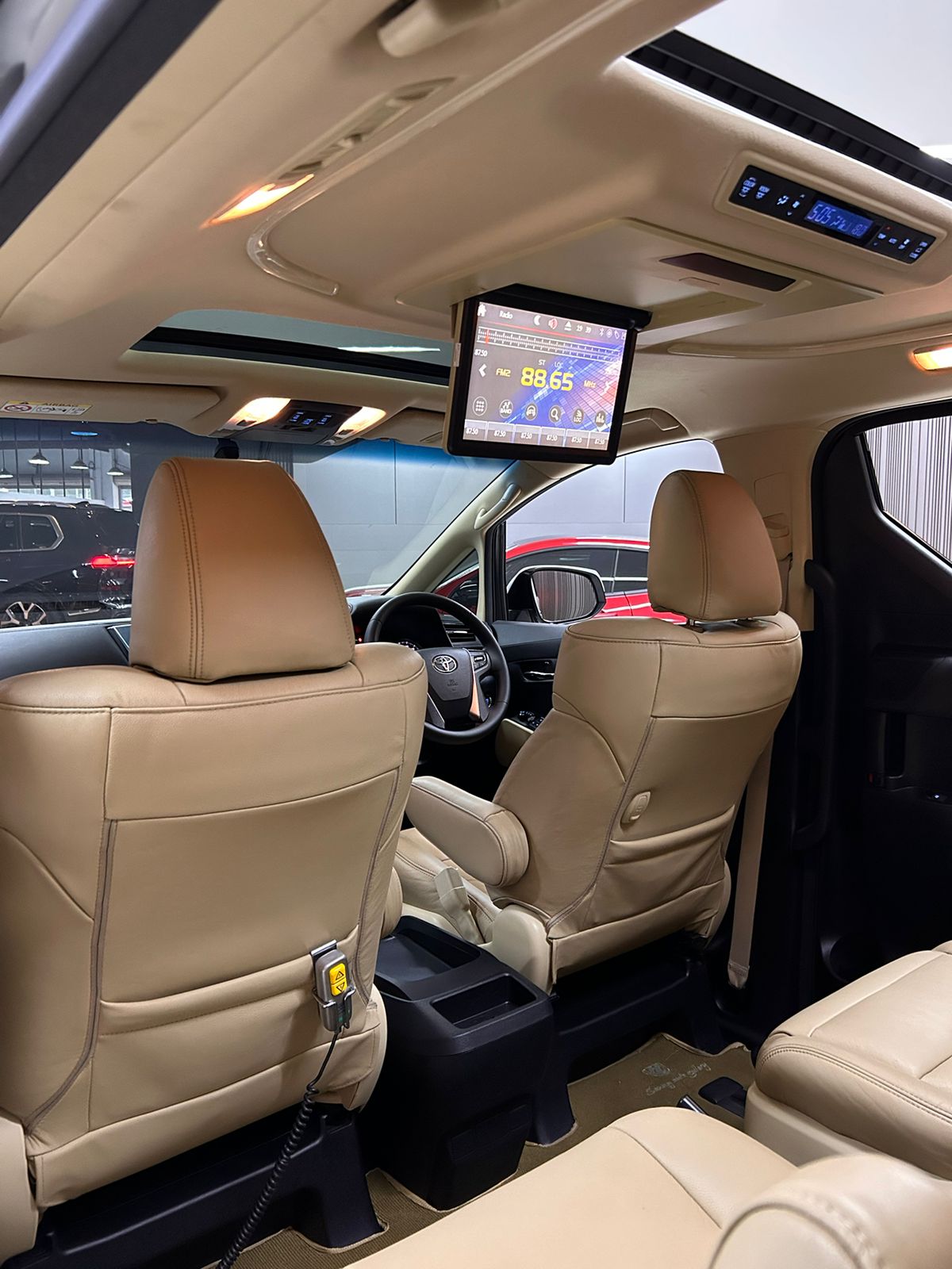 2015 Toyota Vellfire  X 2015 Toyota Vellfire  X