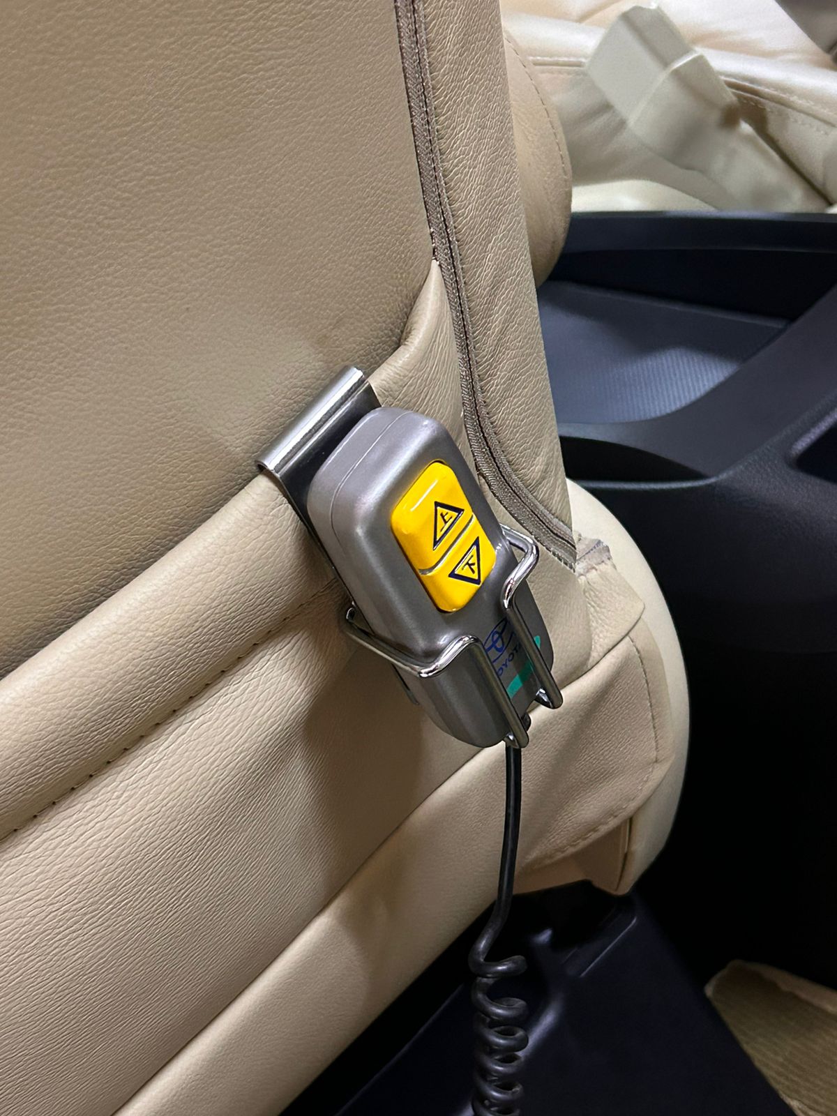 2015 Toyota Vellfire  X 2015 Toyota Vellfire  X