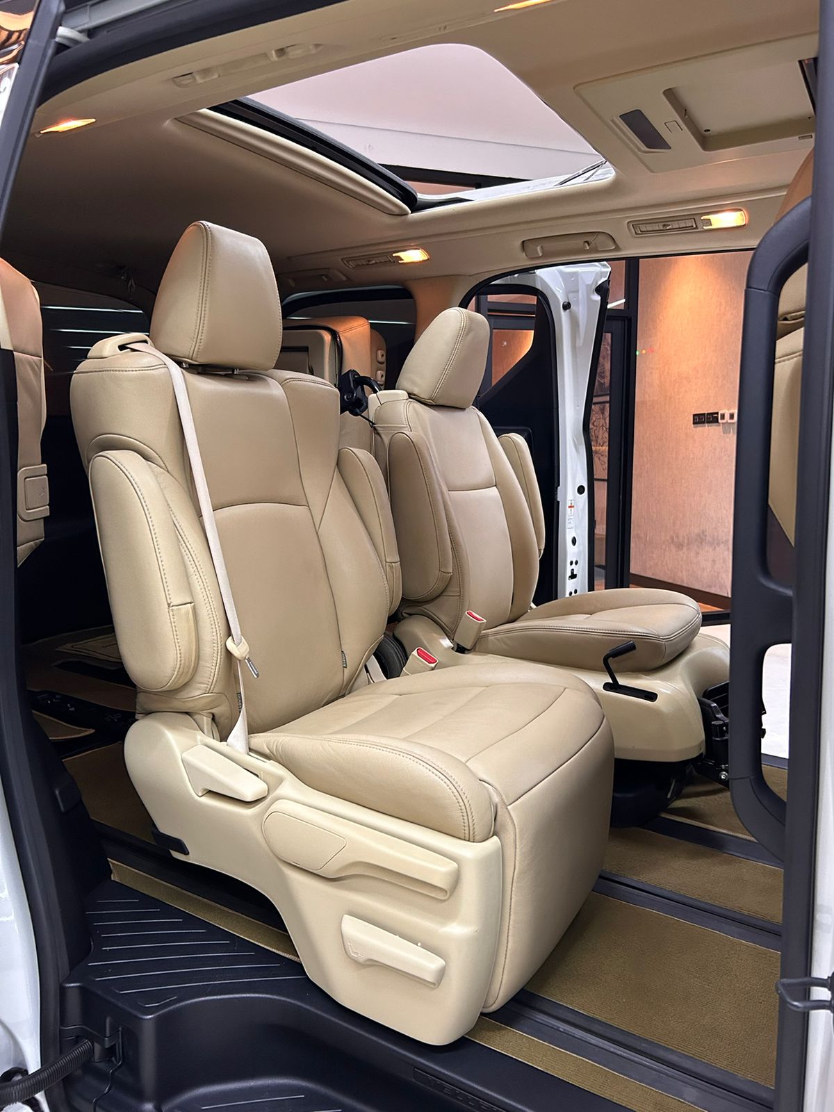 2015 Toyota Vellfire  X 2015 Toyota Vellfire  X