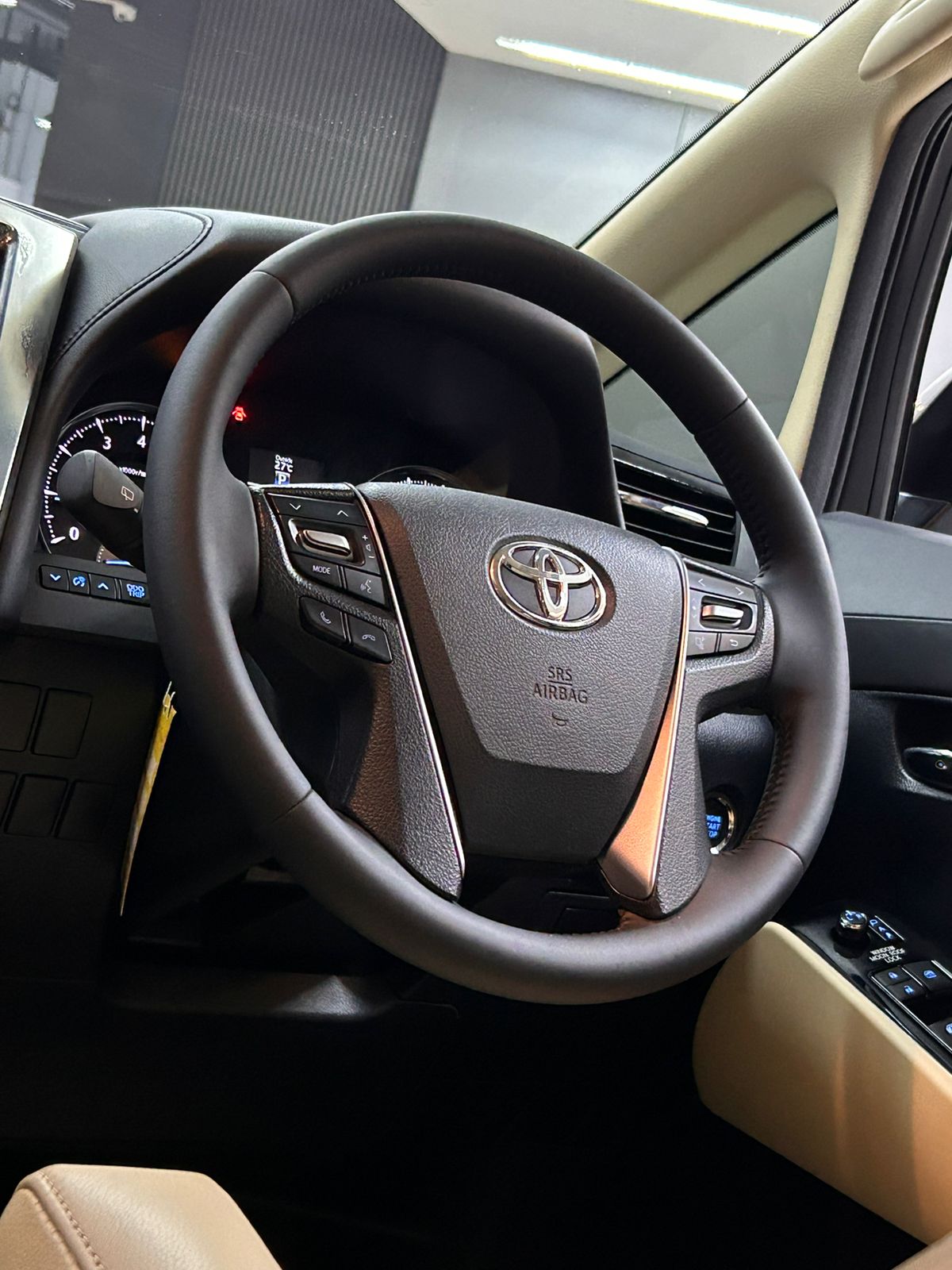 2015 Toyota Vellfire  X 2015 Toyota Vellfire  X