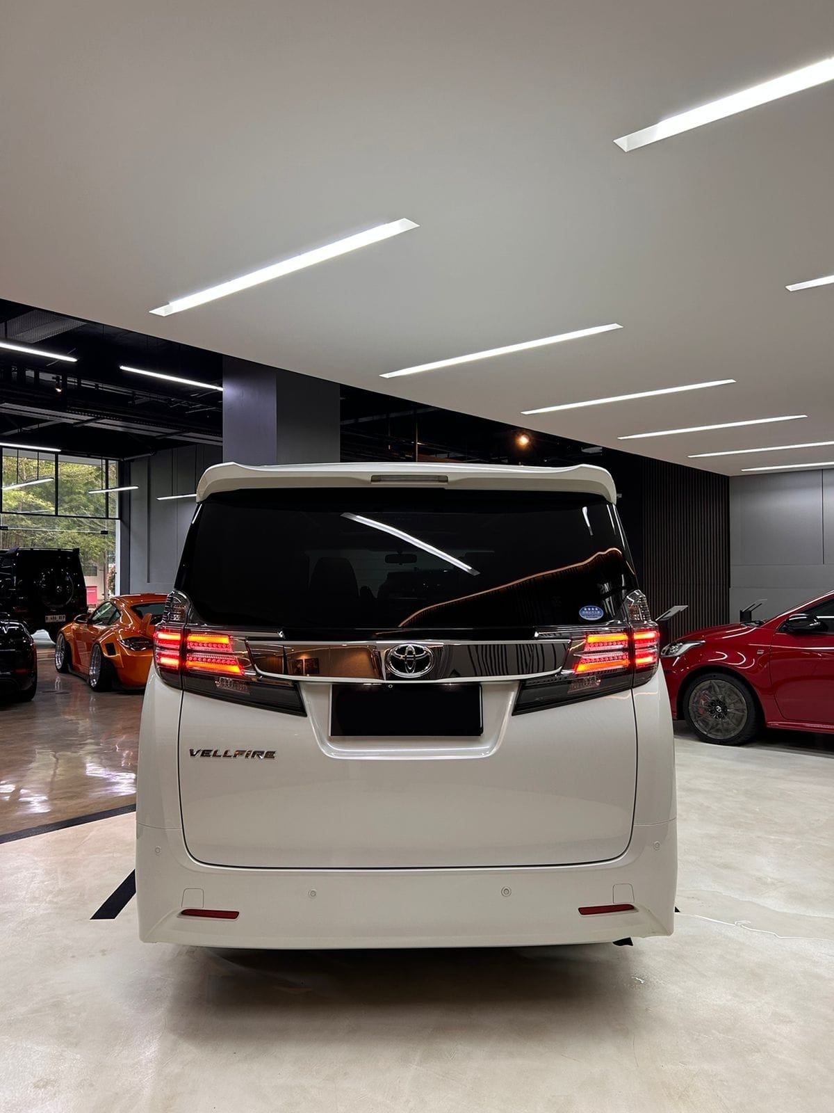 2015 Toyota Vellfire  X 2015 Toyota Vellfire  X