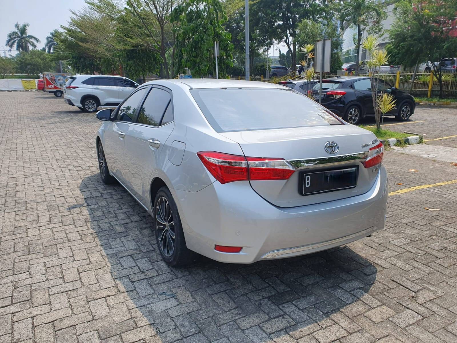 2014 Toyota Corolla Altis 2014 Toyota Corolla Altis