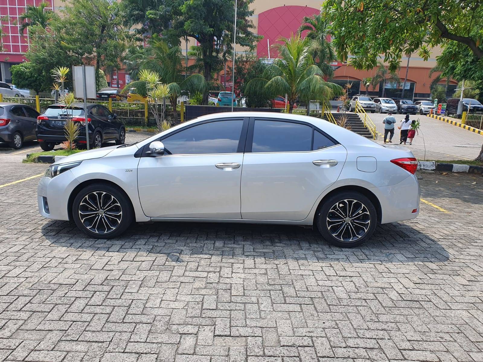 2014 Toyota Corolla Altis 2014 Toyota Corolla Altis