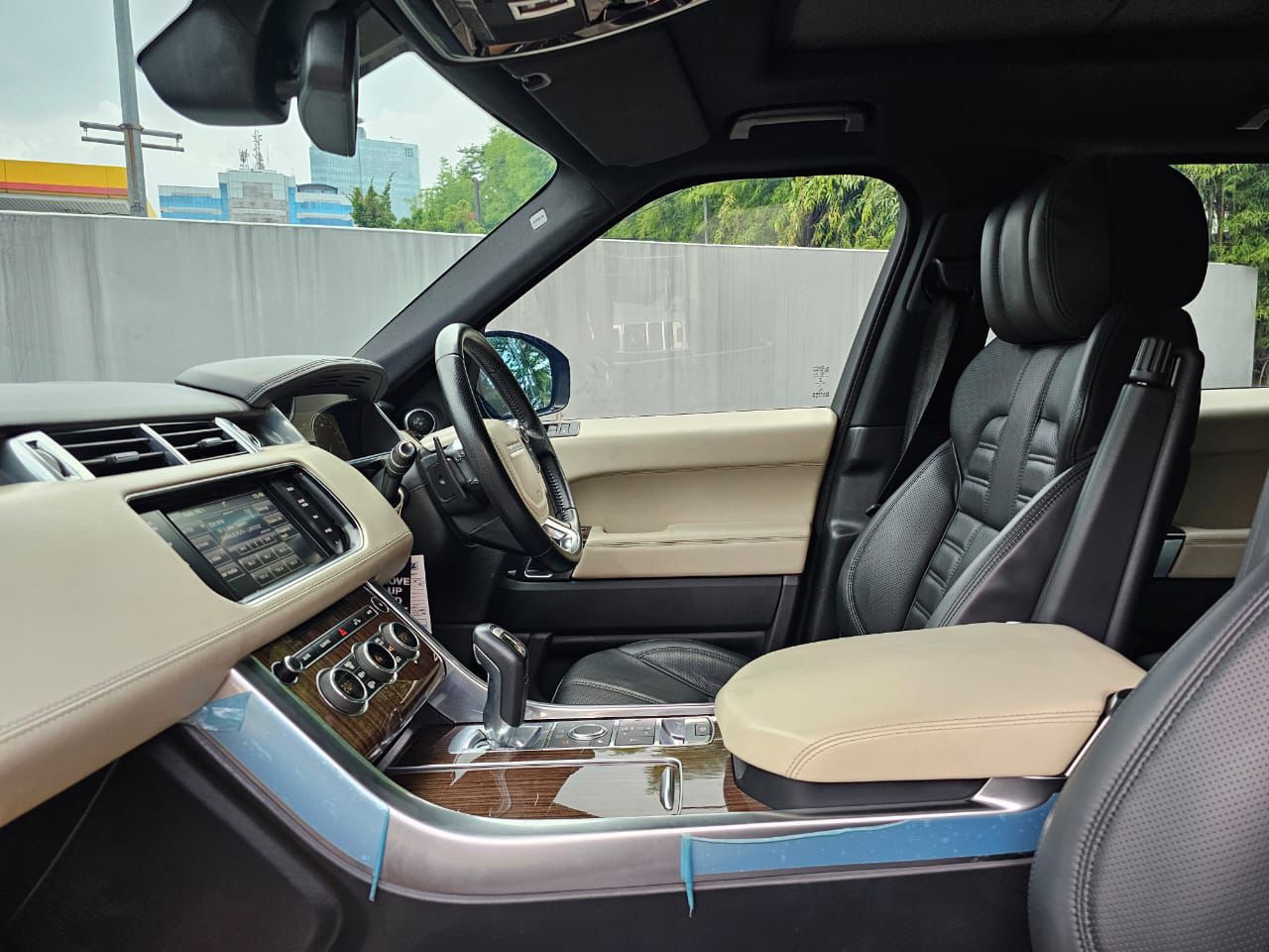 2015 Land Rover Range Rover Sport  3.0 Autobiography Dynamic 2015 Land Rover Range Rover Sport  3.0 Autobiography Dynamic