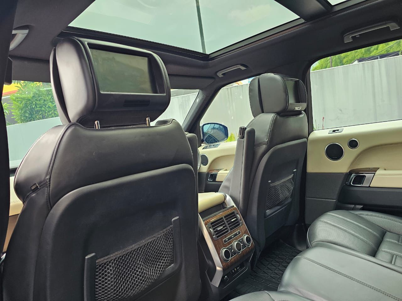 2015 Land Rover Range Rover Sport  3.0 Autobiography Dynamic 2015 Land Rover Range Rover Sport  3.0 Autobiography Dynamic