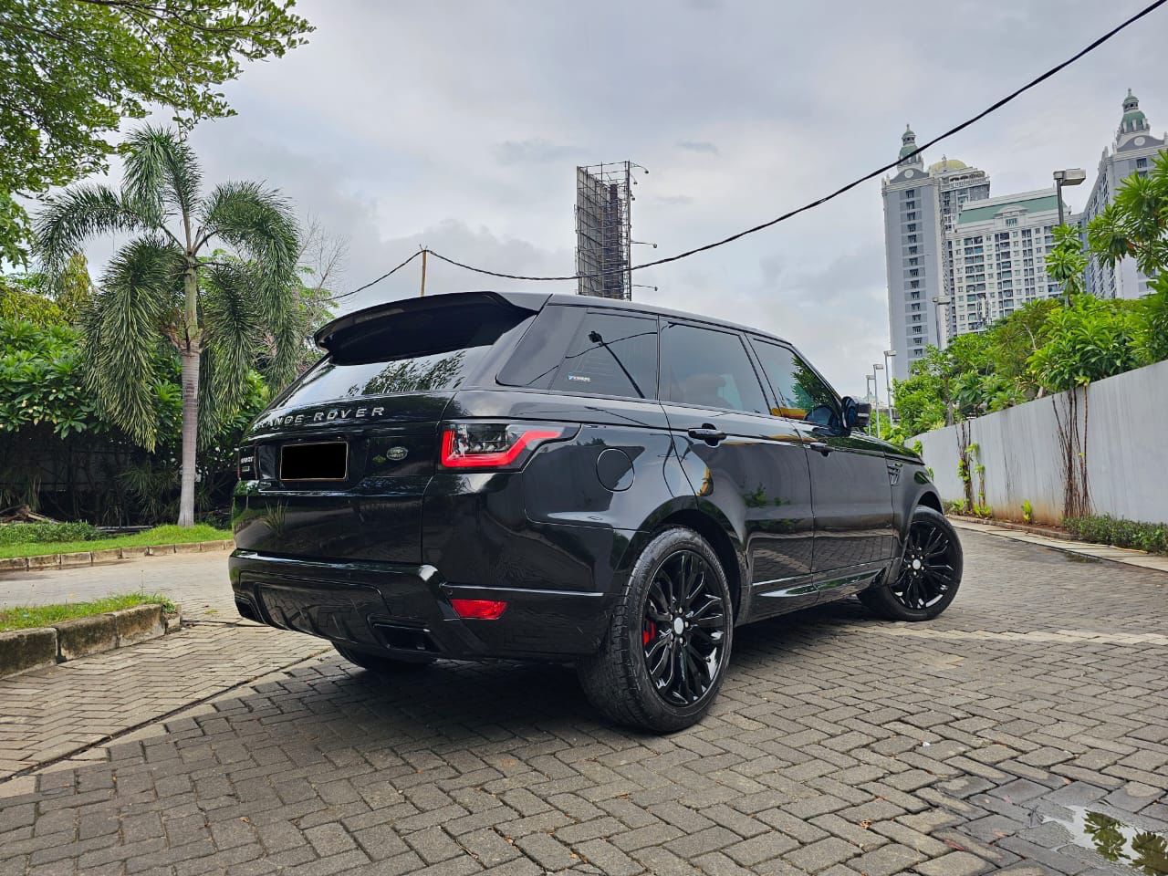 2015 Land Rover Range Rover Sport  3.0 Autobiography Dynamic 2015 Land Rover Range Rover Sport  3.0 Autobiography Dynamic