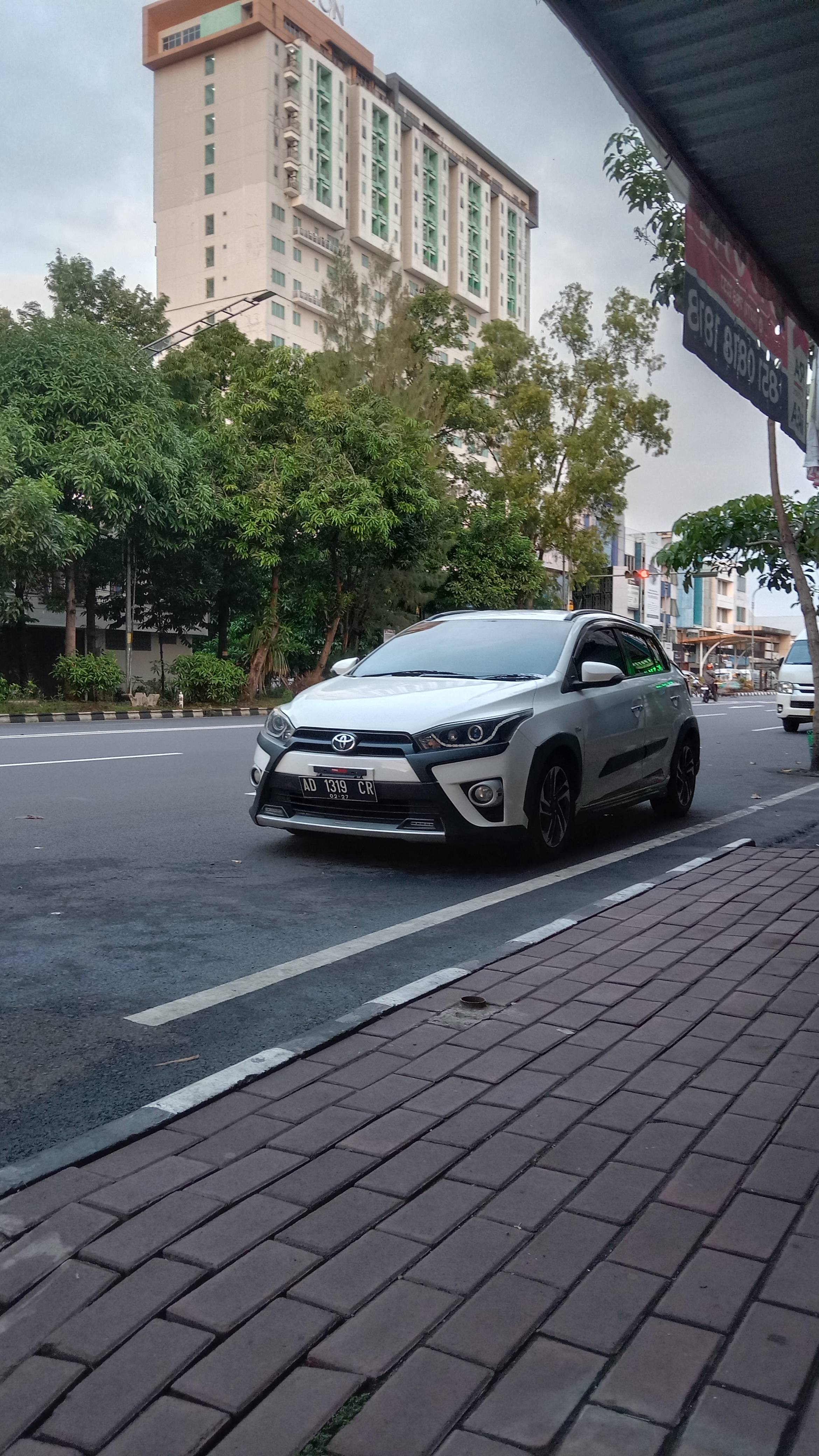 2017 Toyota Yaris Heykers 2017 Toyota Yaris Heykers