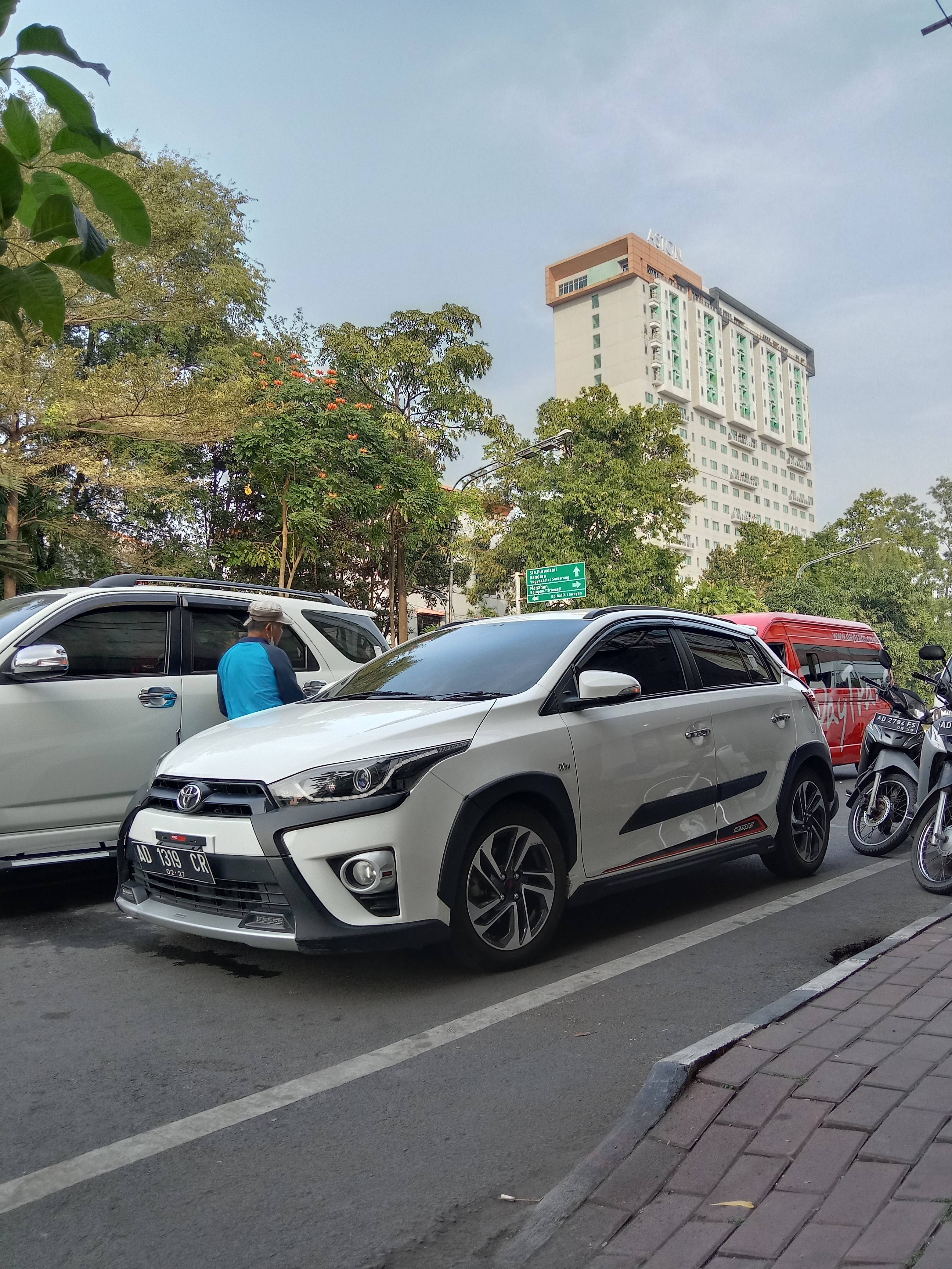 2017 Toyota Yaris Heykers 2017 Toyota Yaris Heykers