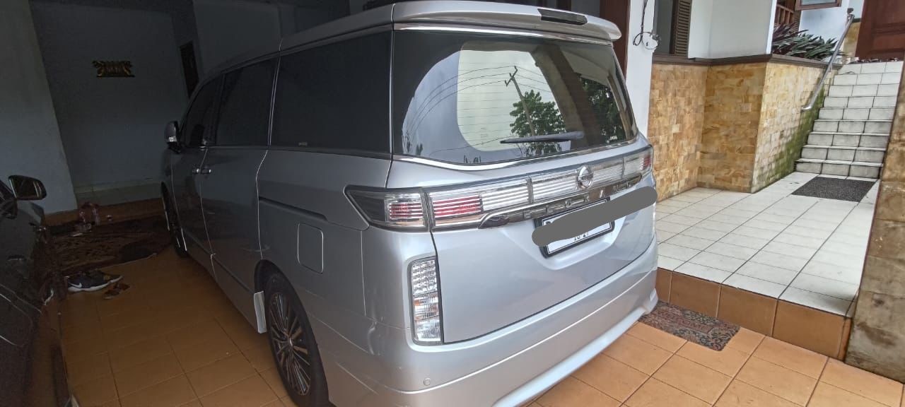 2014 Nissan Elgrand 2014 Nissan Elgrand