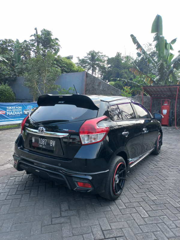 2015 Toyota Yaris 2015 Toyota Yaris