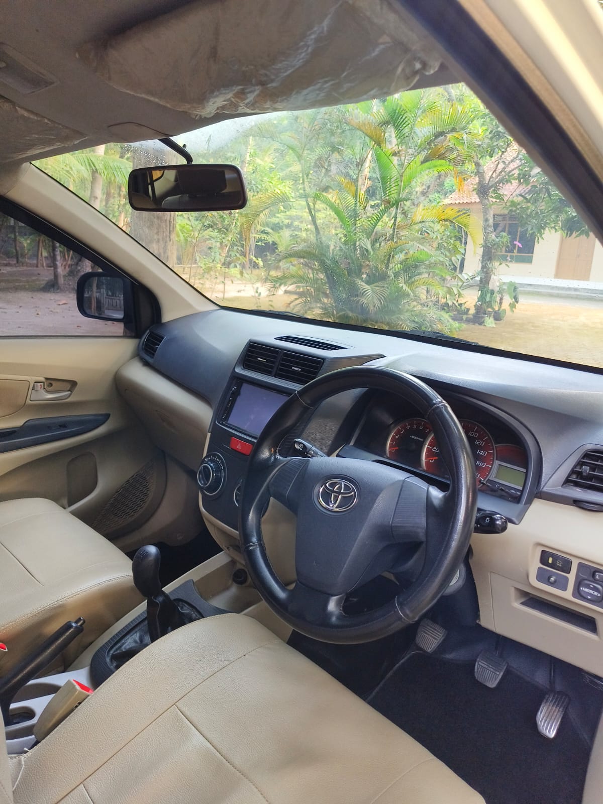 2013 Toyota Avanza 2013 Toyota Avanza