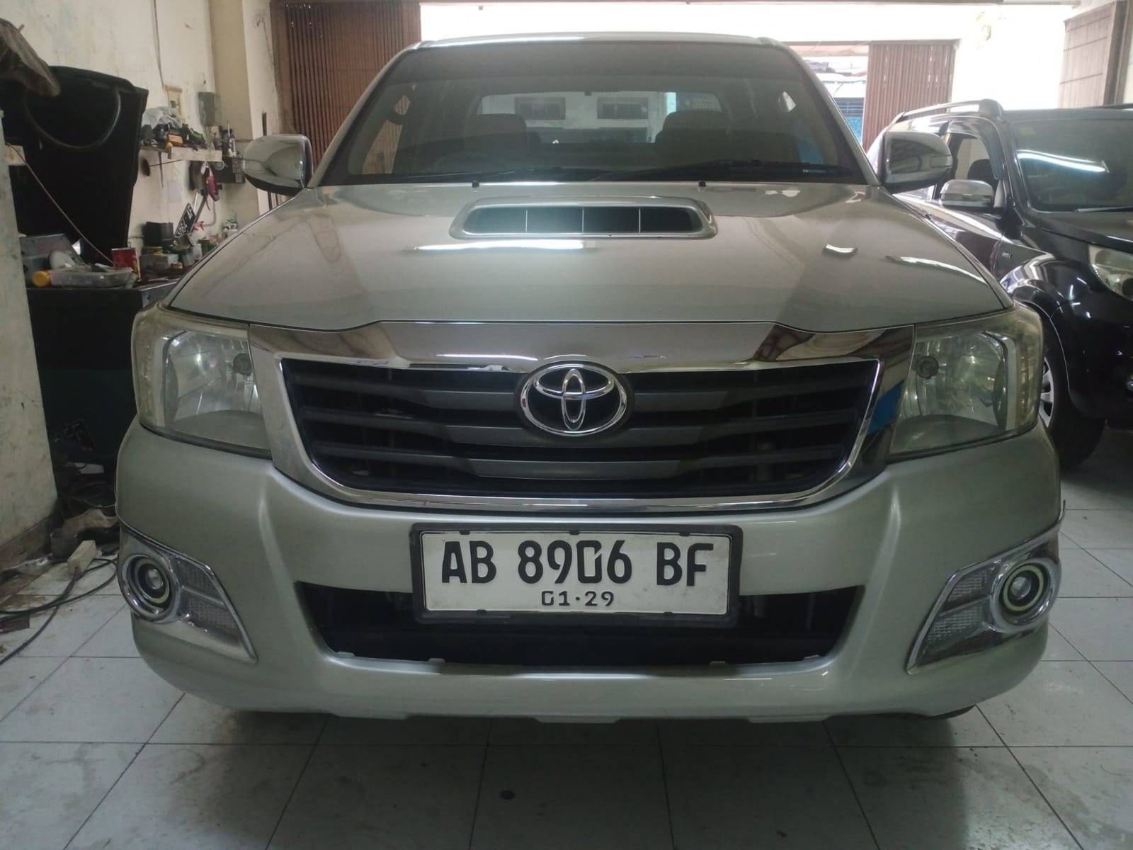 Second Hand 2012 Toyota Hilux Double Cabin G 2.5L MT