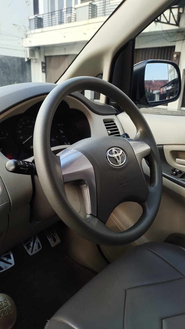 2014 Toyota Kijang  2014 Toyota Kijang