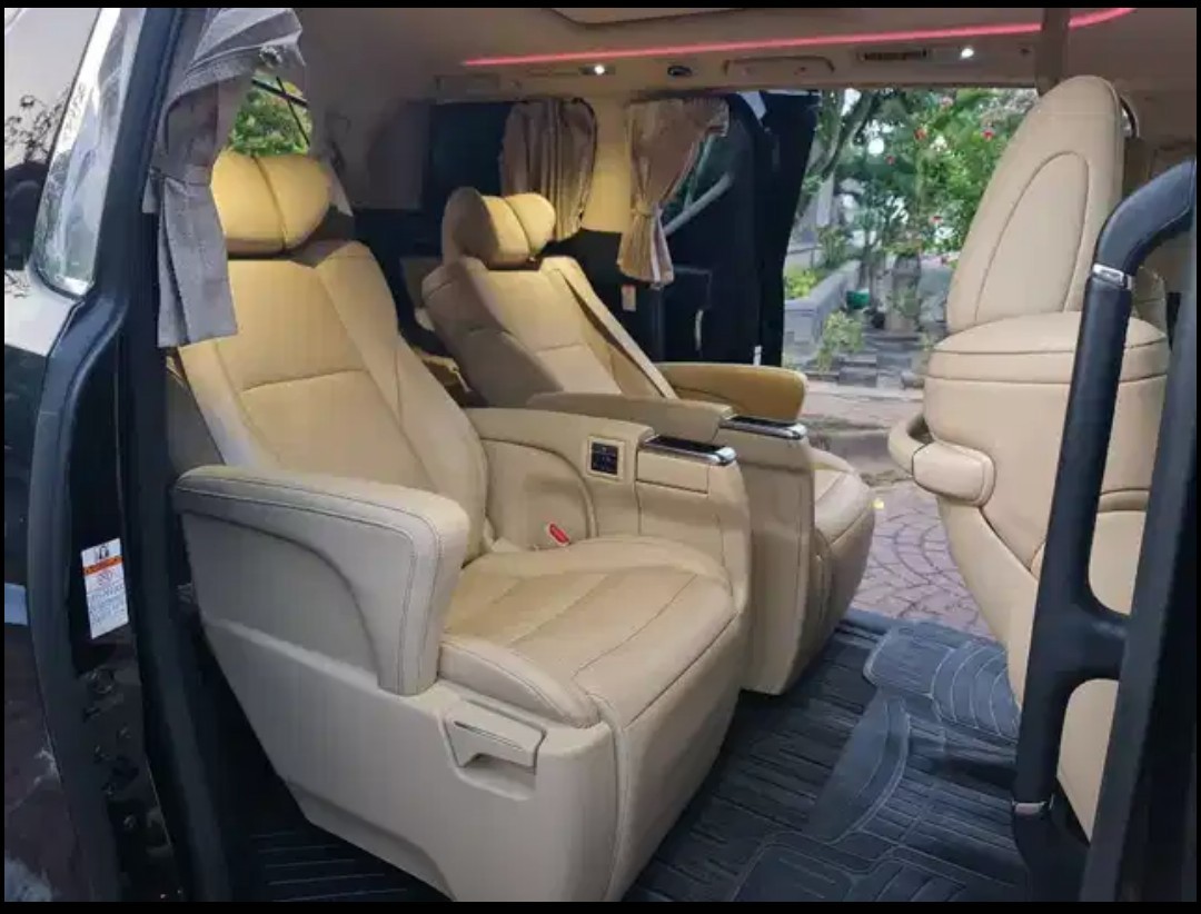 2019 Toyota Alphard  2.5 G A/T 2019 Toyota Alphard  2.5 G A/T