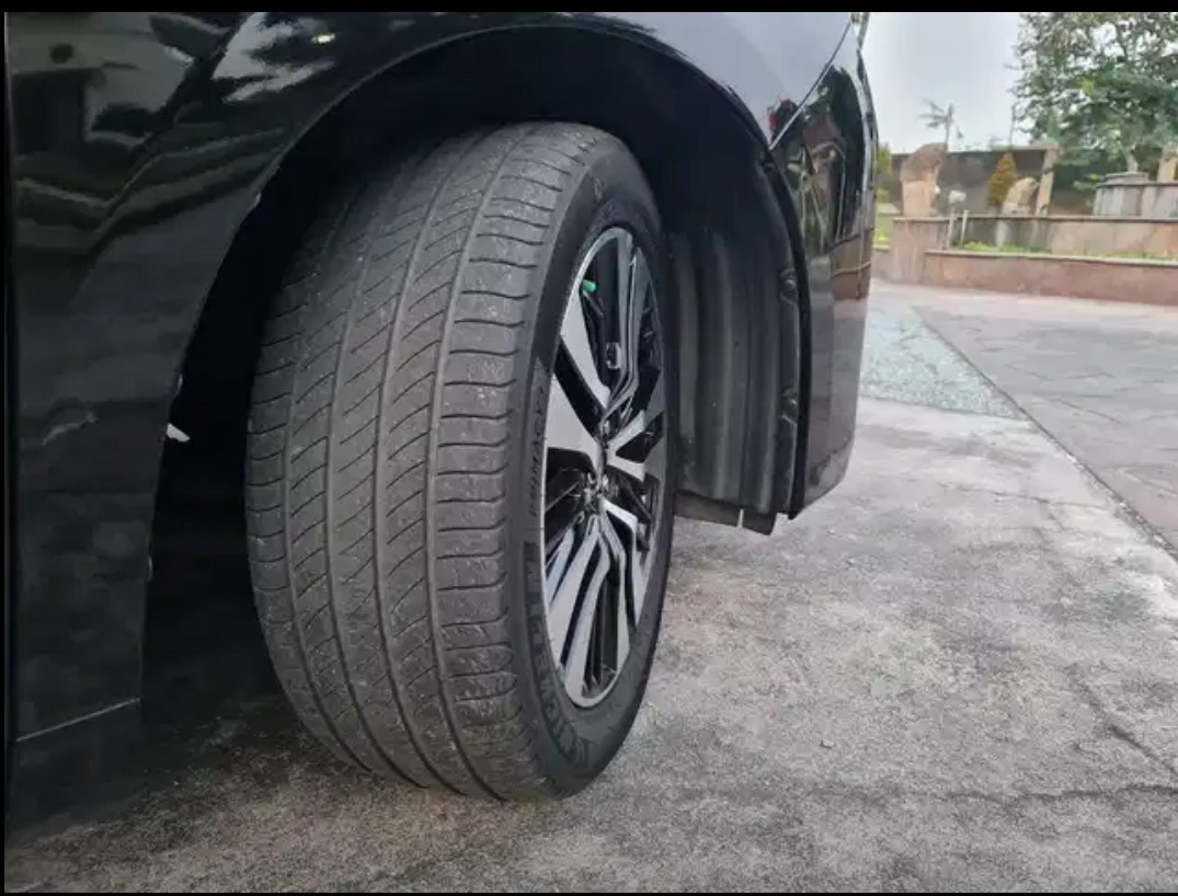 2019 Toyota Alphard  2.5 G A/T 2019 Toyota Alphard  2.5 G A/T