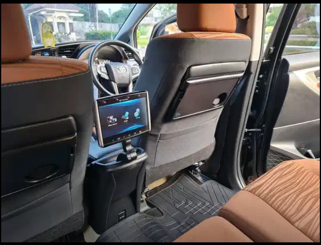 2019 Toyota Kijang Innova REBORN 2.4 V AT DIESEL 2019 Toyota Kijang Innova REBORN 2.4 V AT DIESEL