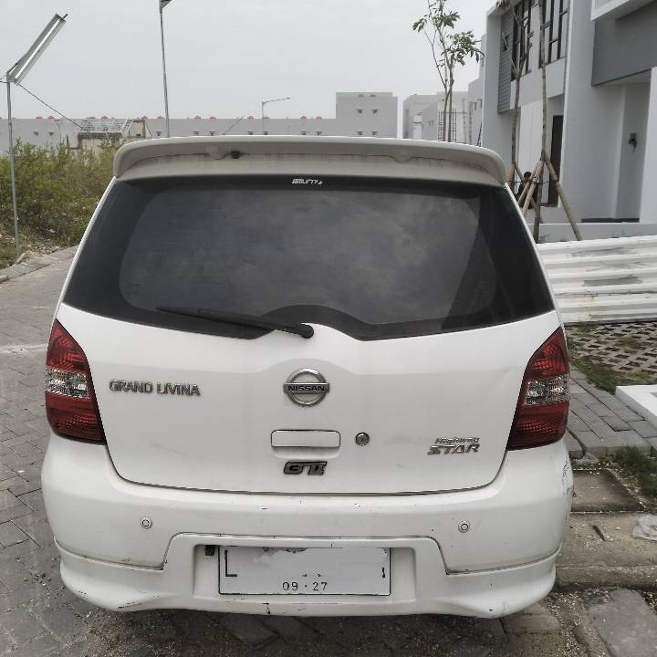 2012 Nissan Grand Livina 2012 Nissan Grand Livina