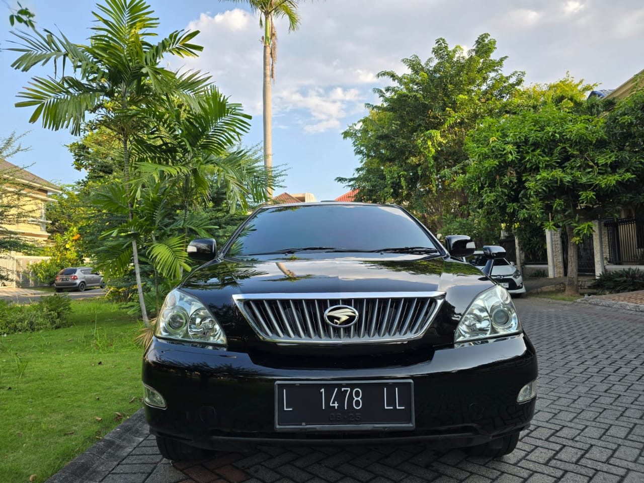 Second Hand 2010 Toyota Harrier Second Hand 2010 Toyota Harrier