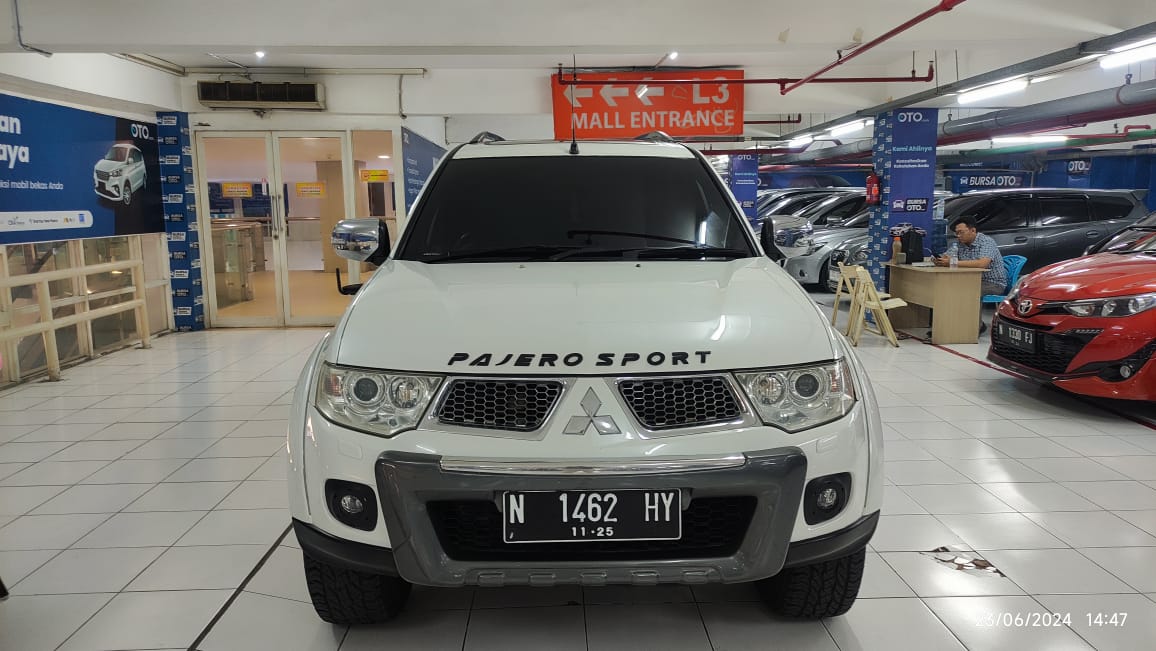 2012 Mitsubishi Pajero Sport  2012 Mitsubishi Pajero Sport