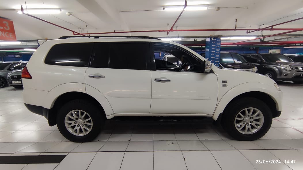 2012 Mitsubishi Pajero Sport  2012 Mitsubishi Pajero Sport