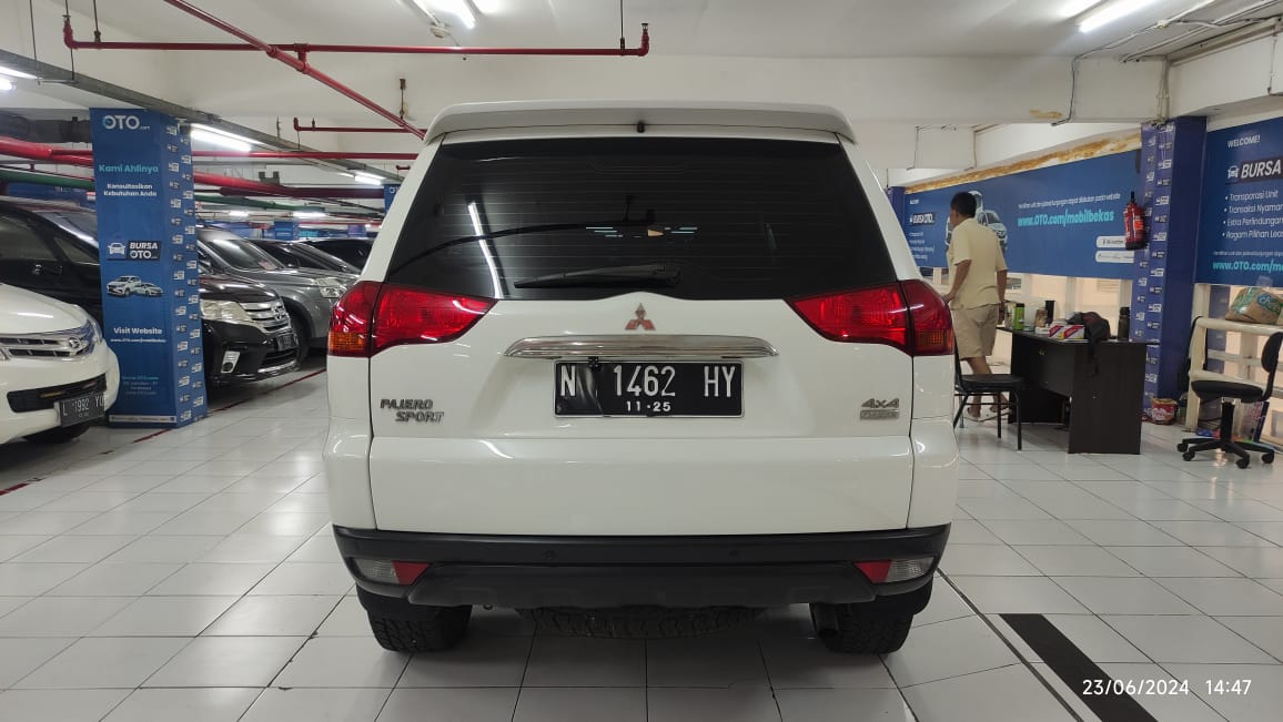 2012 Mitsubishi Pajero Sport  2012 Mitsubishi Pajero Sport