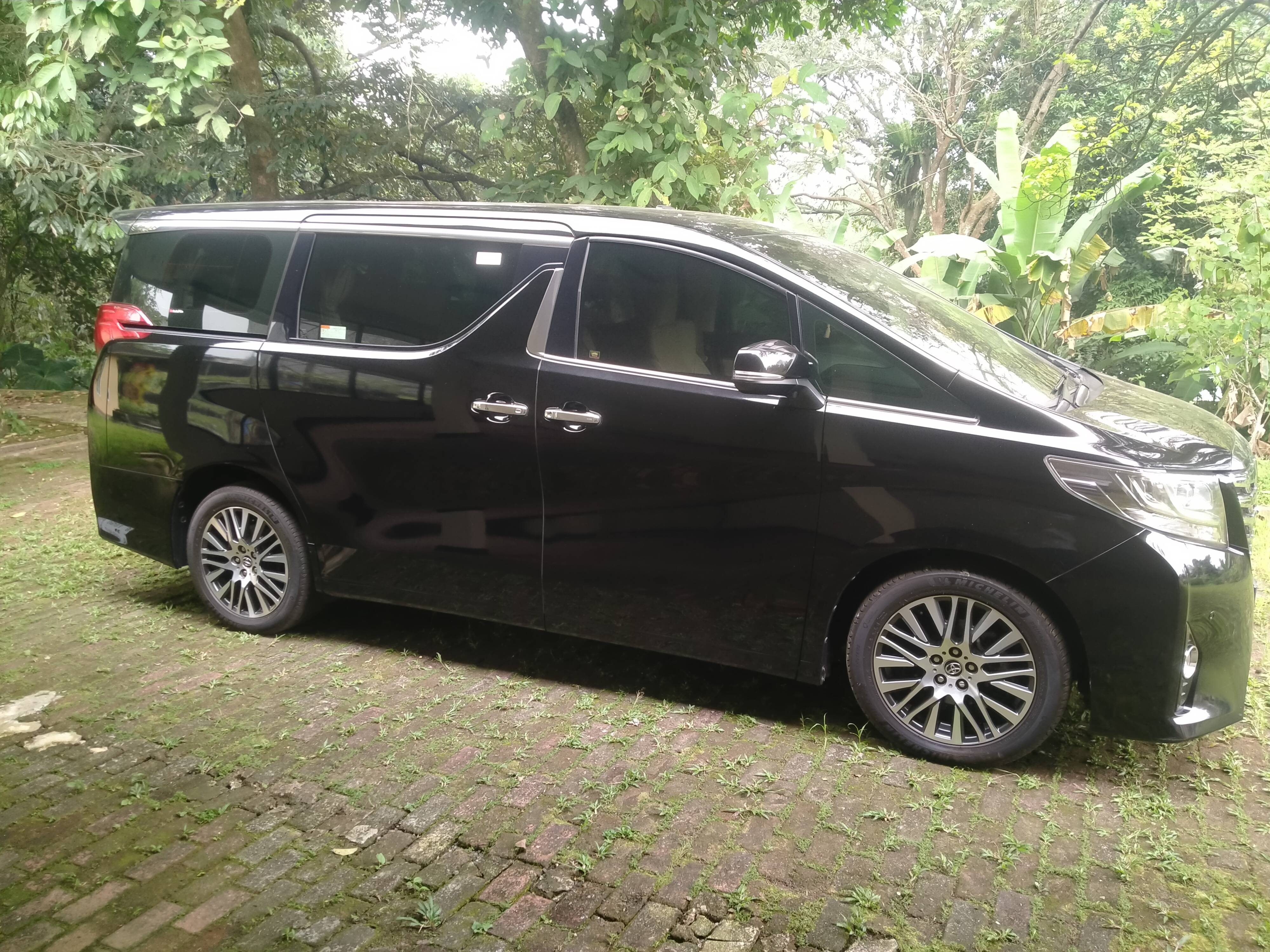 2017 Toyota Alphard 2017 Toyota Alphard