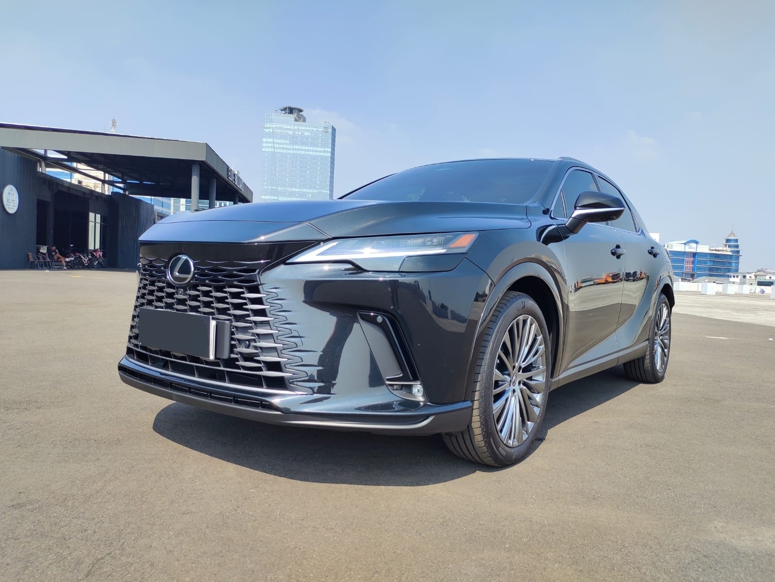 Second Hand 2023 Lexus RX 350 3.5 AT Second Hand 2023 Lexus RX 350 3.5 AT