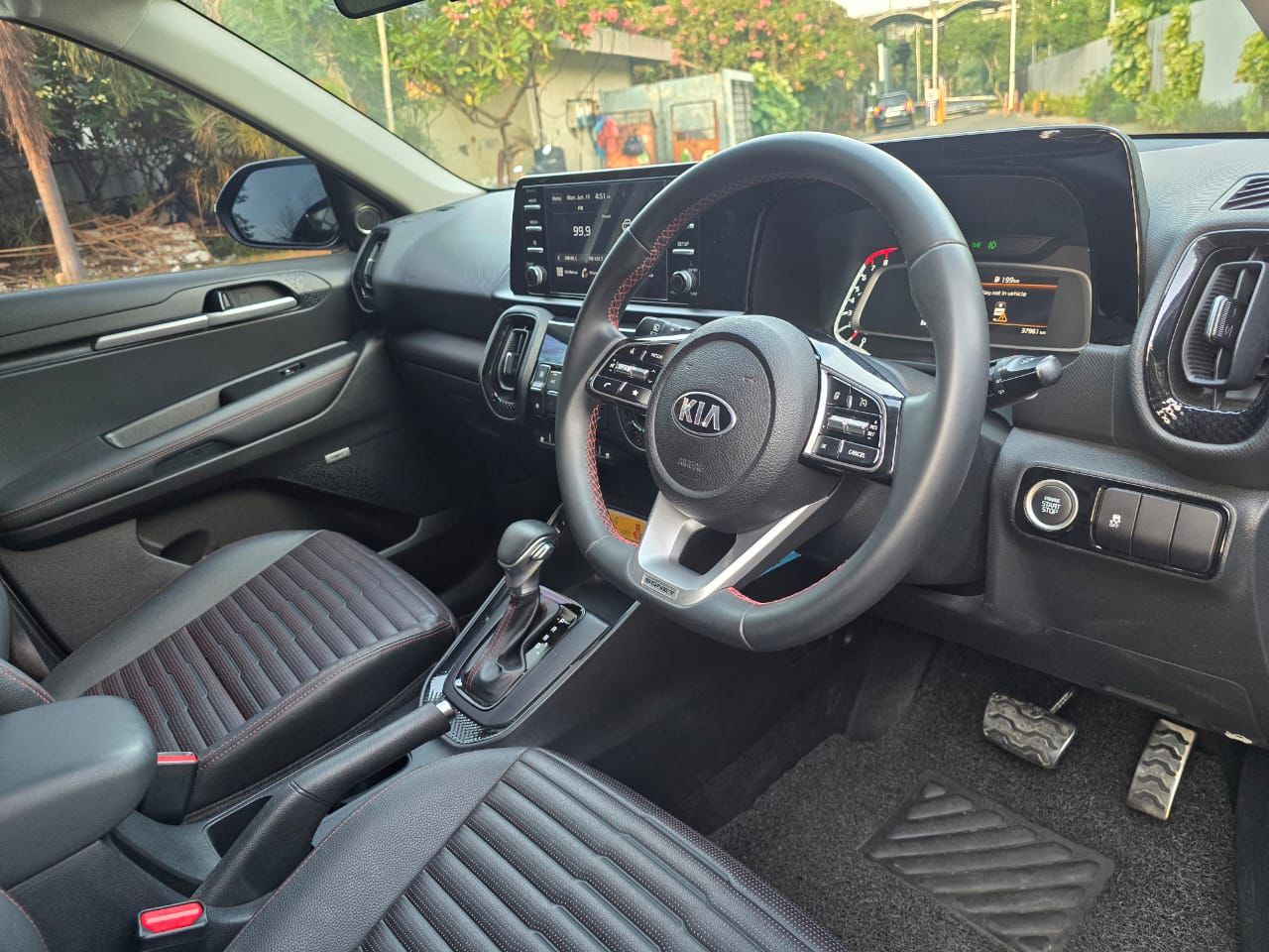 2021 Kia Sonet  PREMIERE A/T 2021 Kia Sonet  PREMIERE A/T