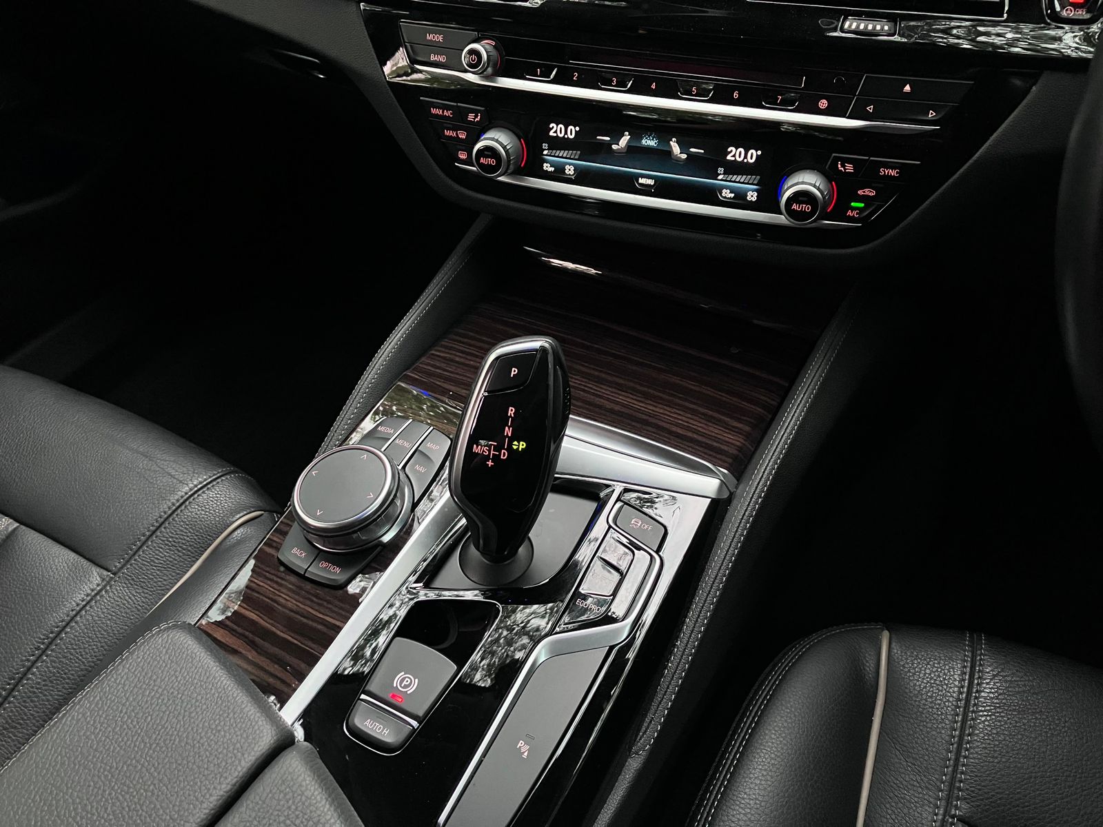 2019 BMW 5 Series Sedan  530i Luxury 2019 BMW 5 Series Sedan  530i Luxury