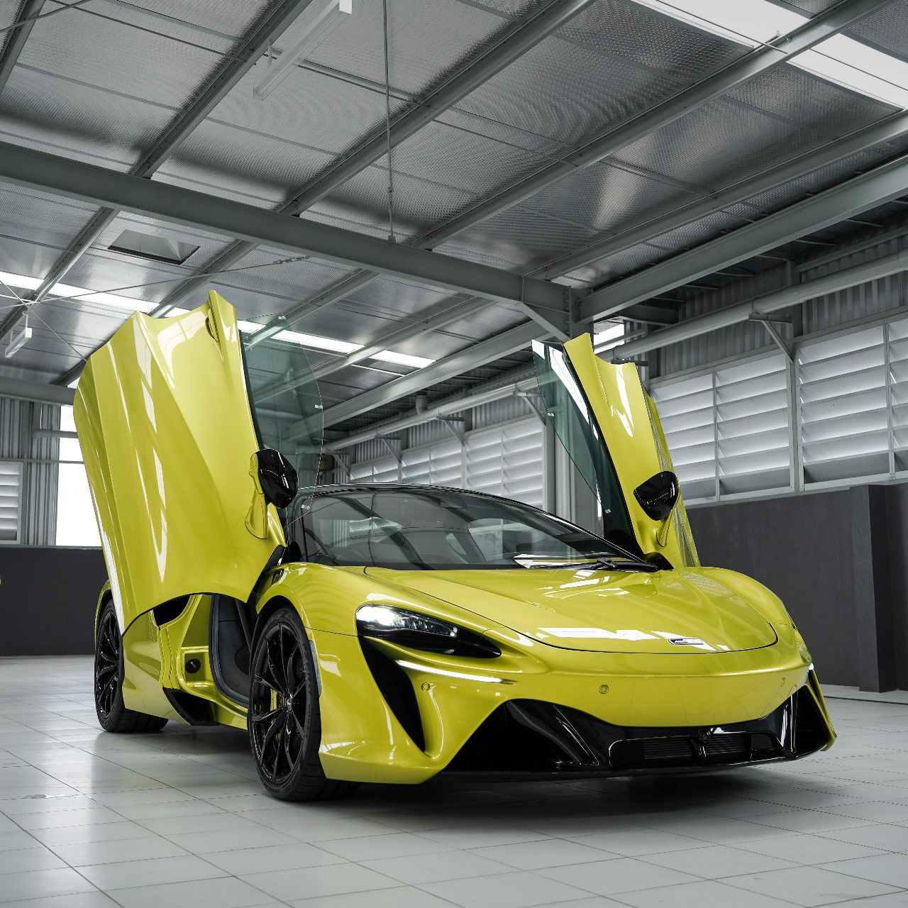2023 Mclaren Artura 3.0L V6 2023 Mclaren Artura 3.0L V6