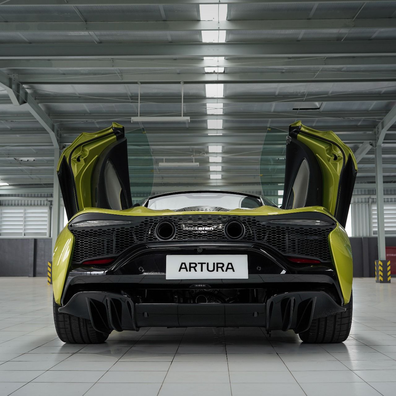 2023 Mclaren Artura 3.0L V6 2023 Mclaren Artura 3.0L V6