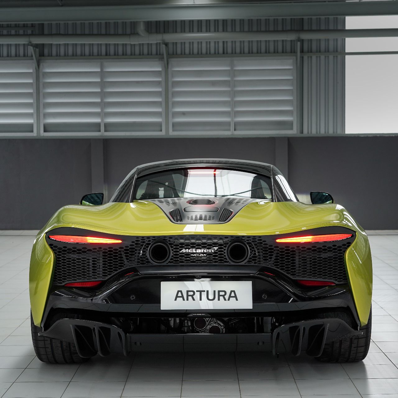 2023 Mclaren Artura 3.0L V6 2023 Mclaren Artura 3.0L V6