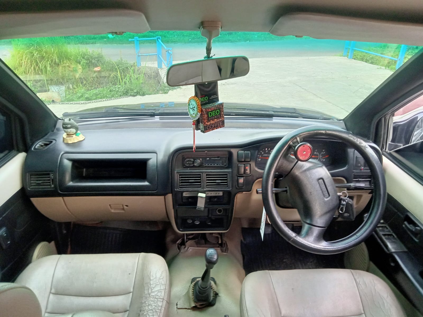 2011 Isuzu Panther 2011 Isuzu Panther