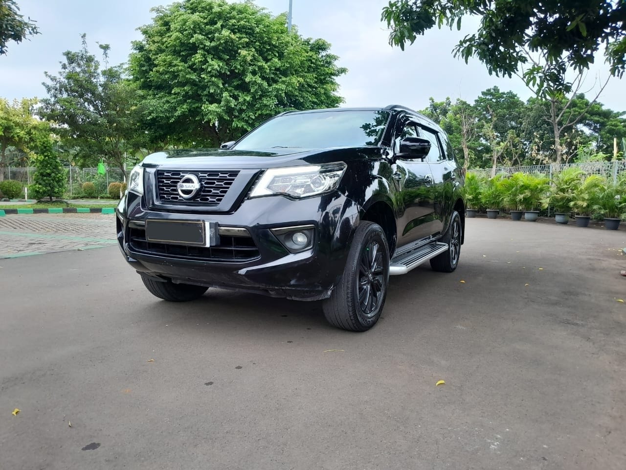Second Hand 2020 Nissan Terra 2.5L 4x2 VL AT Second Hand 2020 Nissan Terra 2.5L 4x2 VL AT