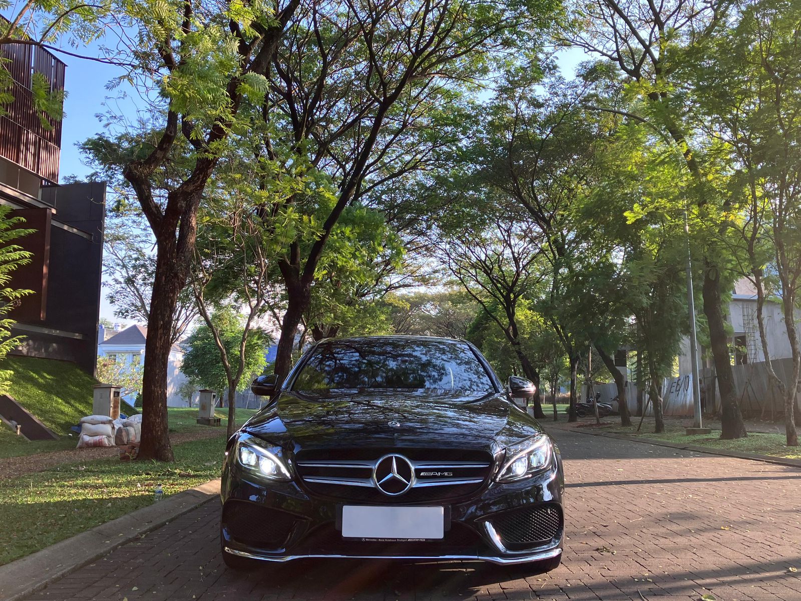 Second Hand 2019 Mercedes Benz C-Class Sedan C 300 AMG Line Second Hand 2019 Mercedes Benz C-Class Sedan C 300 AMG Line