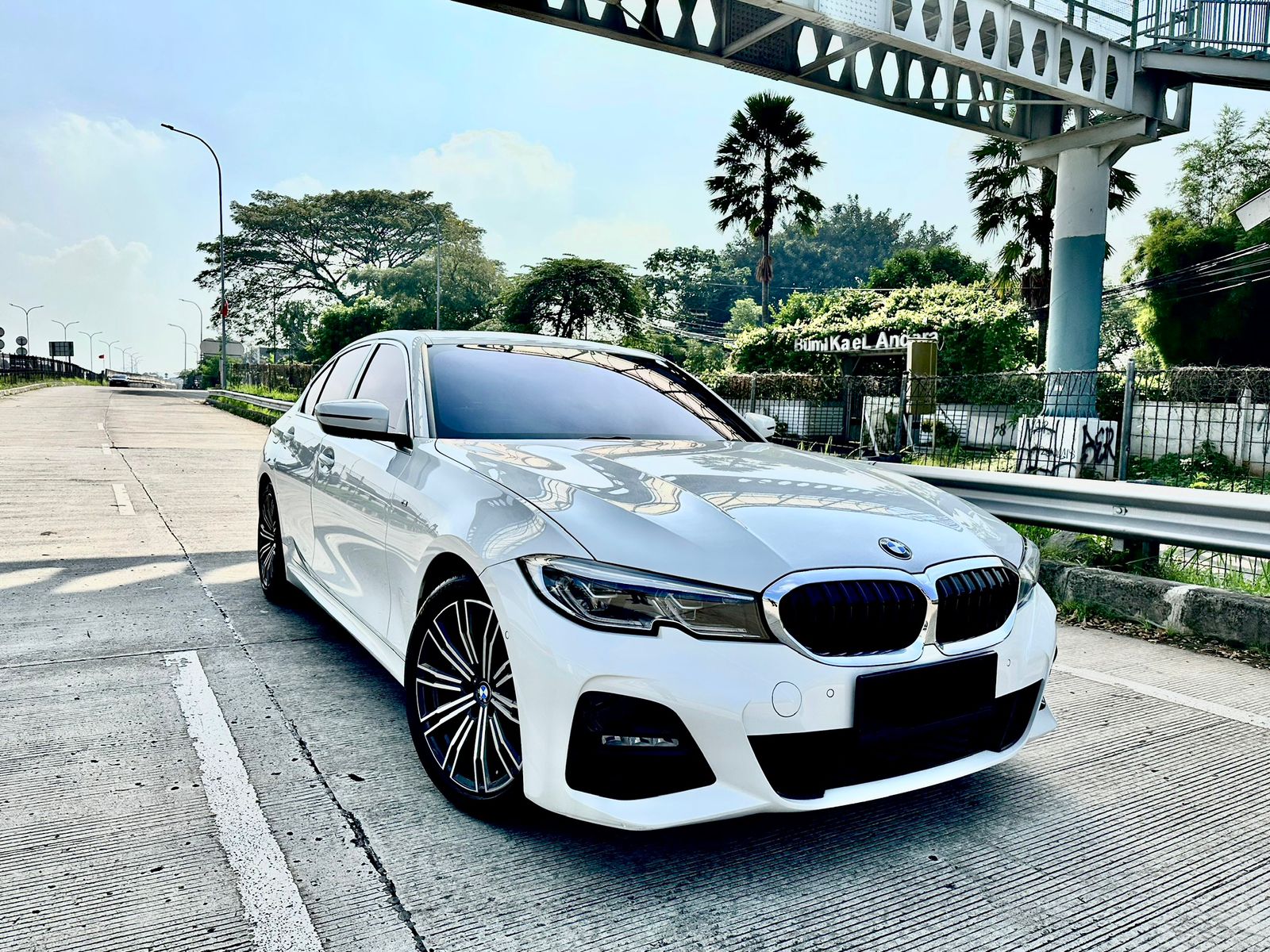 Second Hand 2019 BMW 3 Series Sedan 330i M Sport Second Hand 2019 BMW 3 Series Sedan 330i M Sport