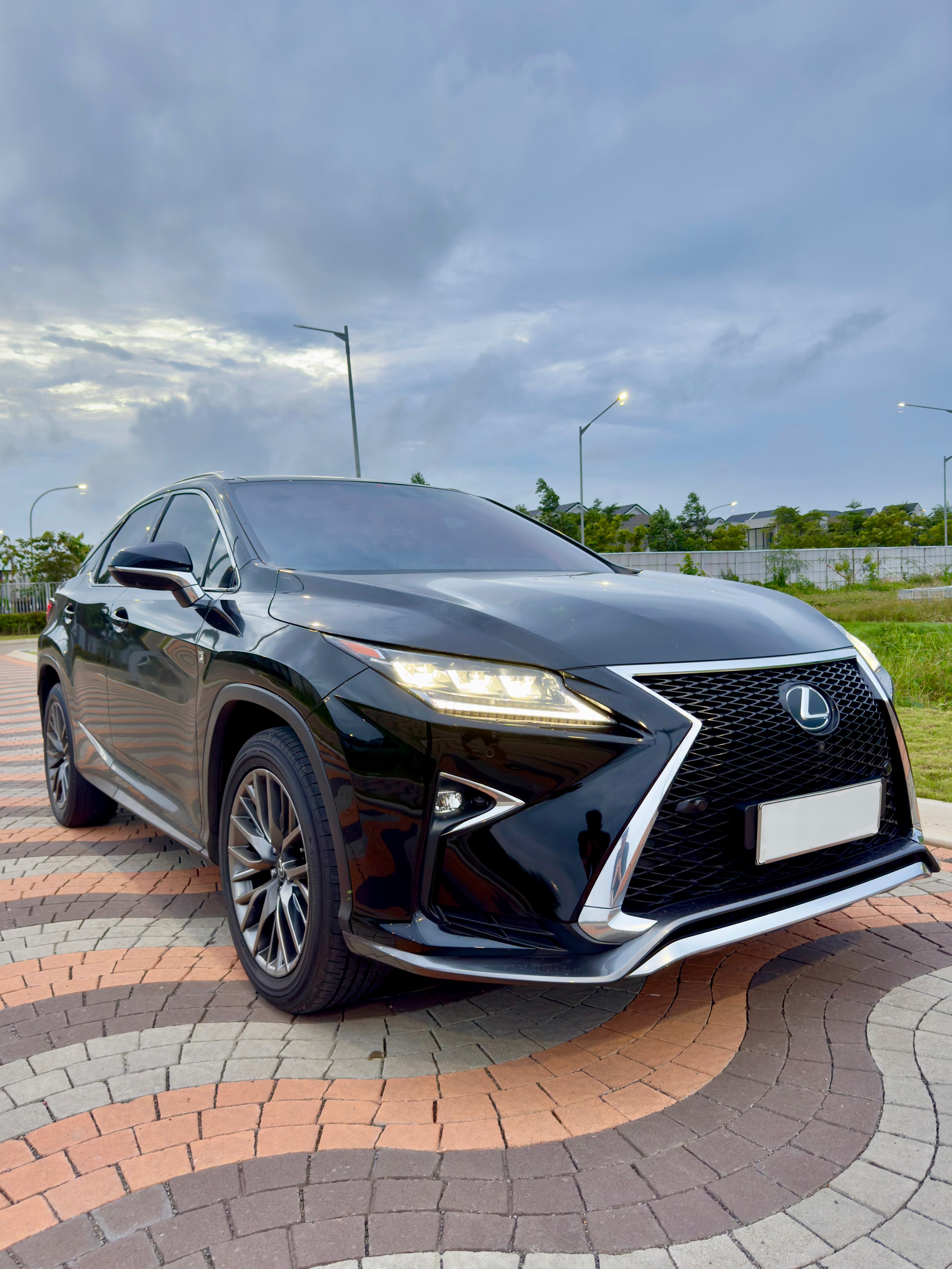 2018 Lexus RX 300 F Sport Bekas 2018 Lexus RX 300 F Sport Bekas