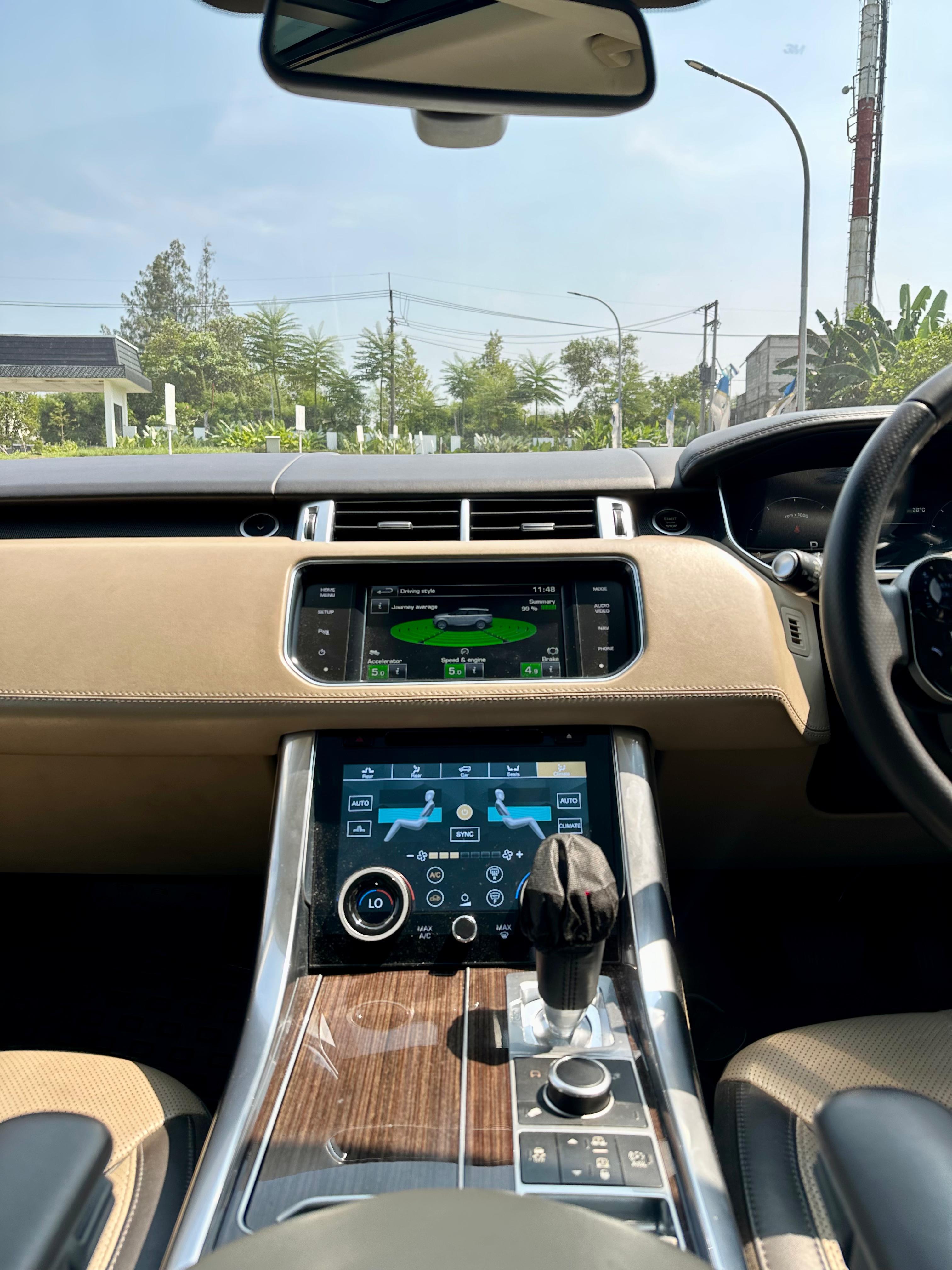 2014 Land Rover Range Rover Sport  3.0 Autobiography Dynamic 2014 Land Rover Range Rover Sport  3.0 Autobiography Dynamic