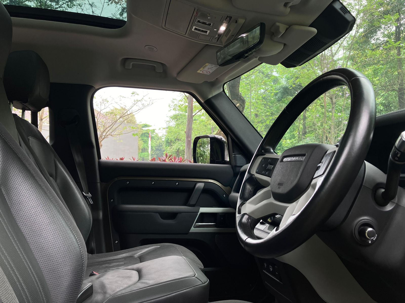 2021 Land Rover Defender 110 2.0L SE 110 2021 Land Rover Defender 110 2.0L SE 110