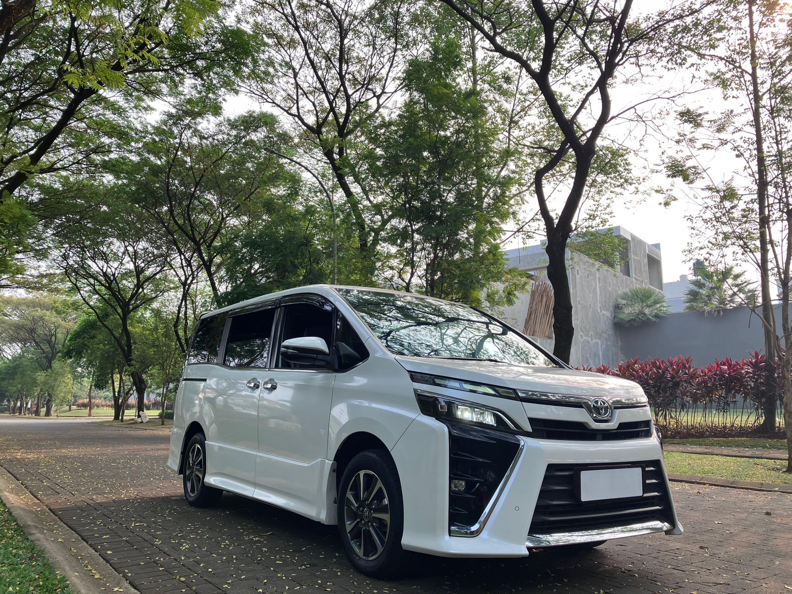 Second Hand 2019 Toyota Voxy 2.0 CVT Second Hand 2019 Toyota Voxy 2.0 CVT