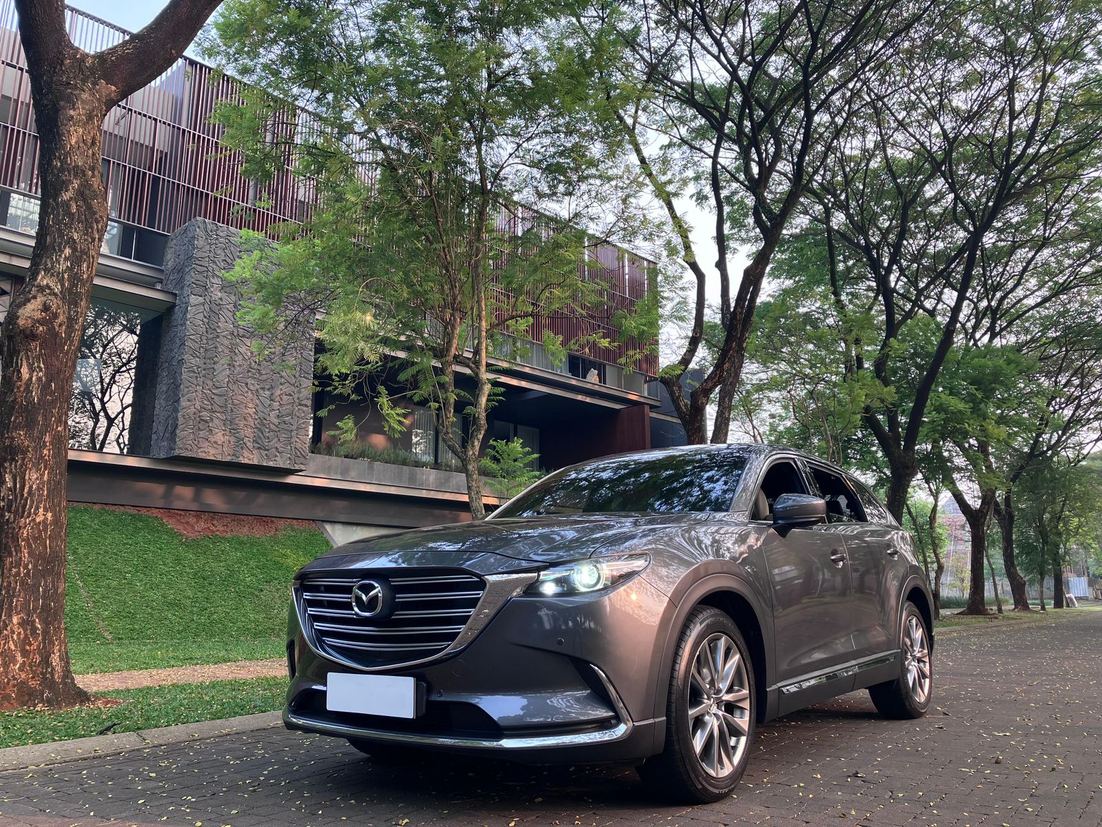 Second Hand 2018 Mazda CX 9 2.5L Skyactiv G AT Second Hand 2018 Mazda CX 9 2.5L Skyactiv G AT