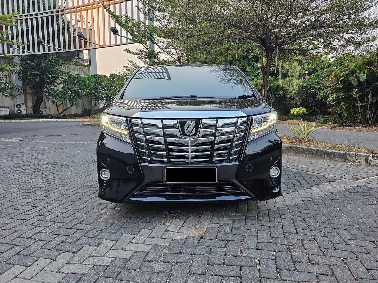 Second Hand 2015 Toyota Alphard  2.5 G Second Hand 2015 Toyota Alphard  2.5 G