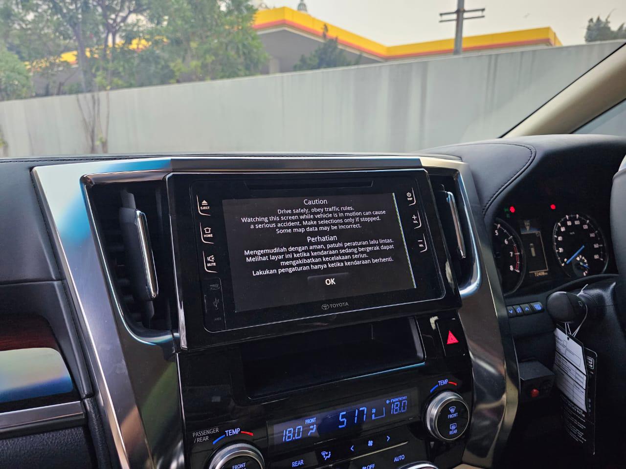 2015 Toyota Alphard  2.5 G 2015 Toyota Alphard  2.5 G