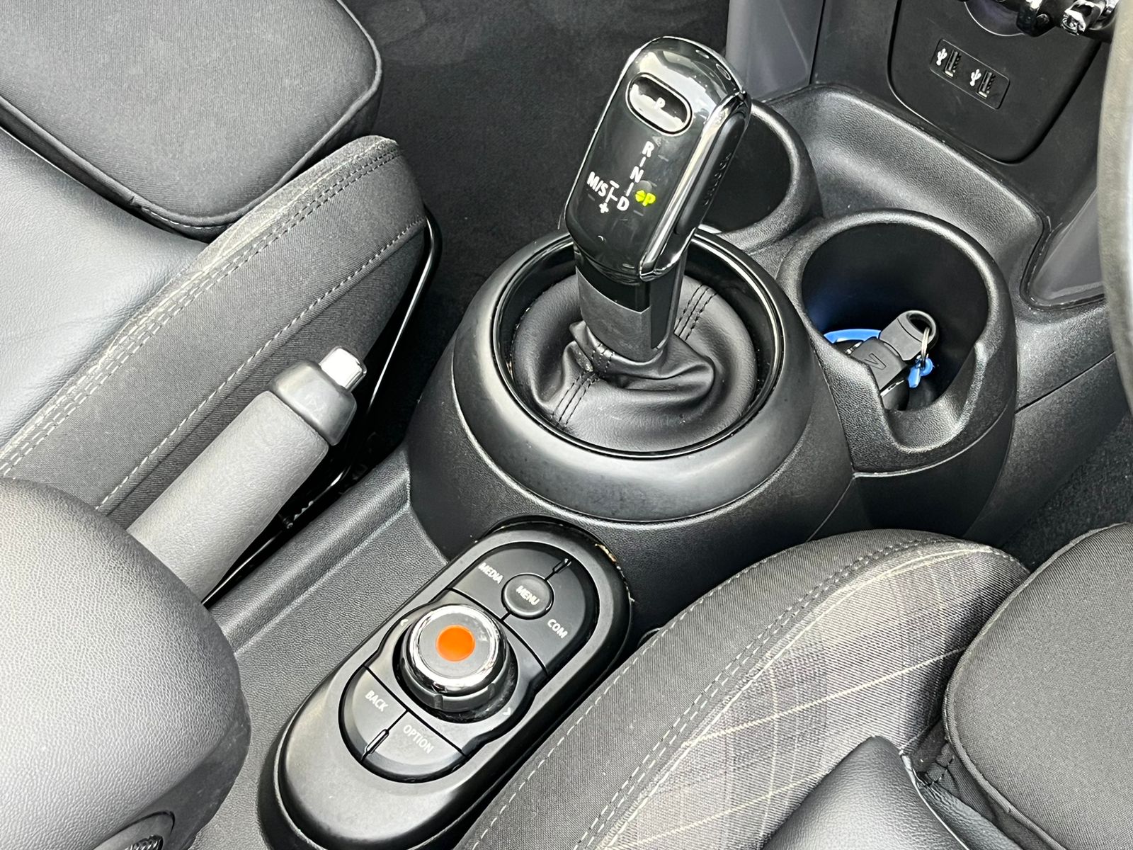 2019 MINI Convertible COOPER S CABRIO 2019 MINI Convertible COOPER S CABRIO