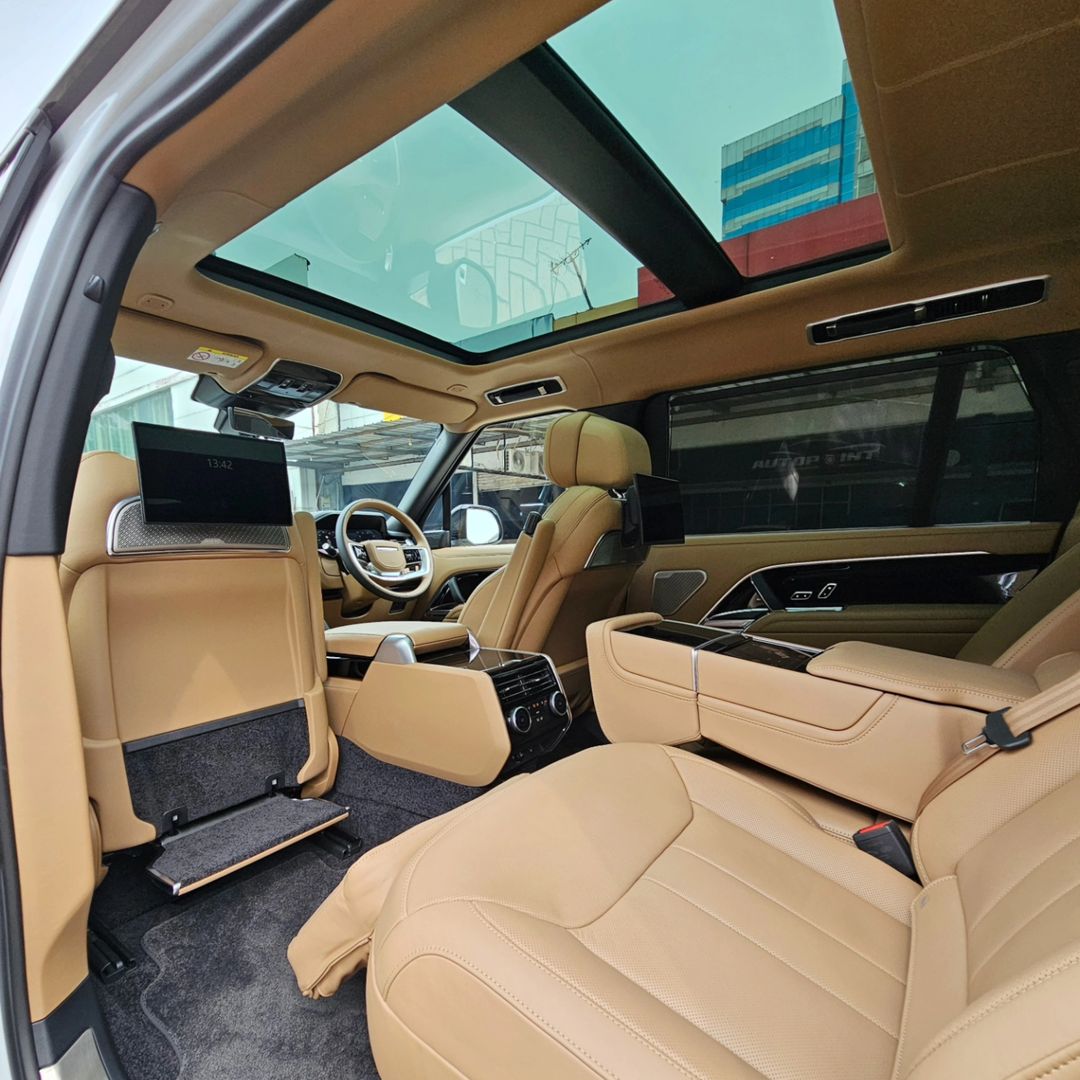 2024 Land Rover Range Rover Vogue VOGUE 3.0 LWB 2024 Land Rover Range Rover Vogue VOGUE 3.0 LWB